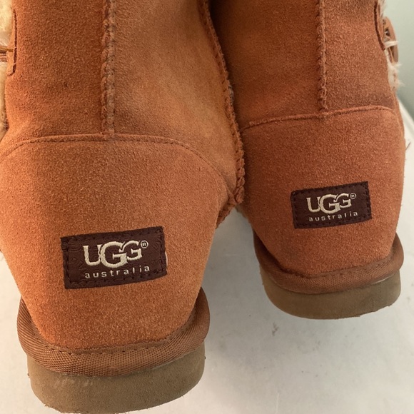 UGG Australia Bailey suede boots - Picture 11 of 16
